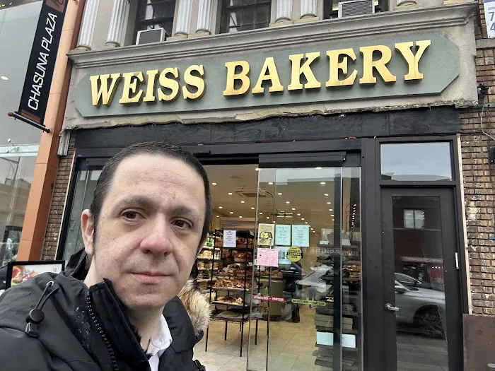 Weiss Kosher Bakery Picture 1