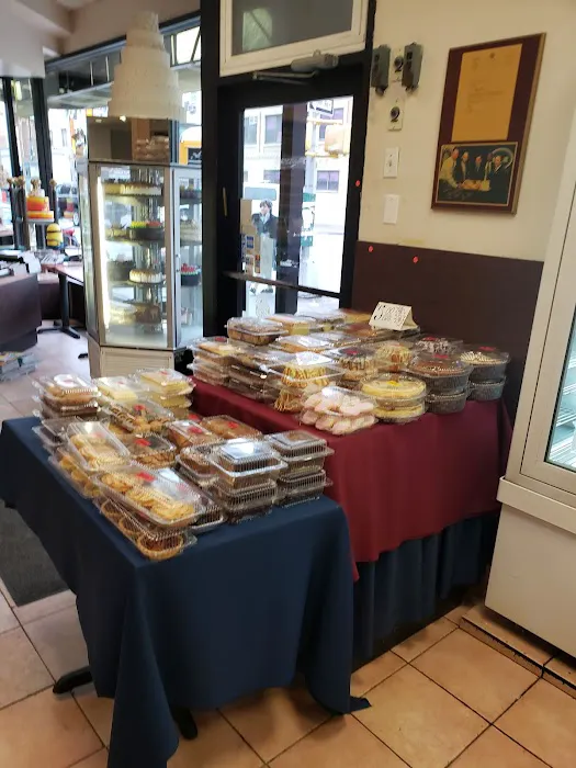 Strauss Bakery Picture 9