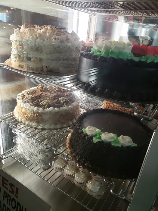 Strauss Bakery Picture 8