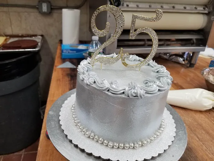 Shloimy's Bake Shoppe Picture 2