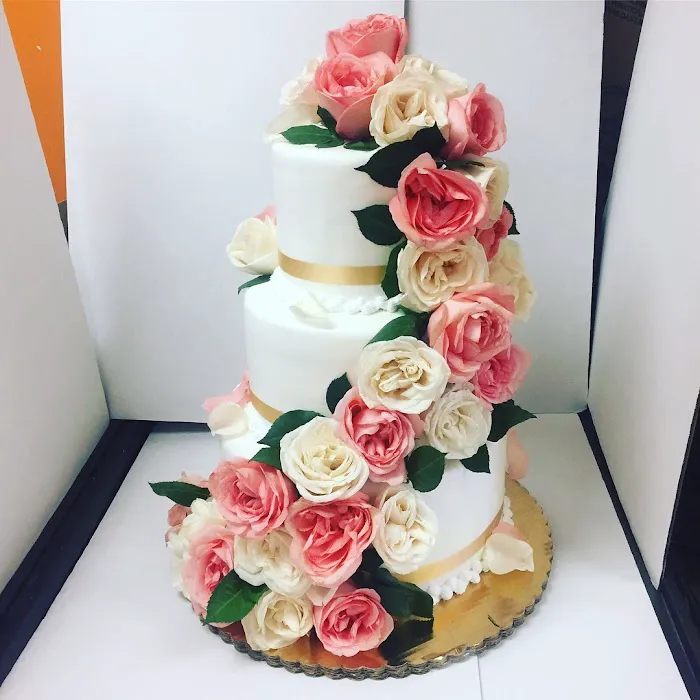 Gayana's Bakery Picture 2