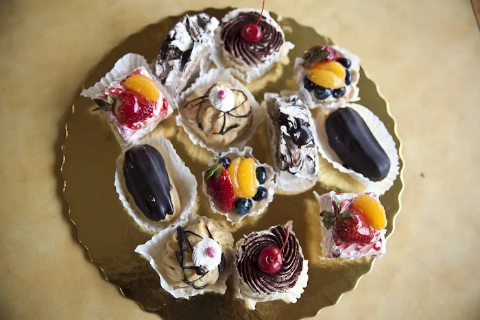 Gayana's Bakery Picture 4