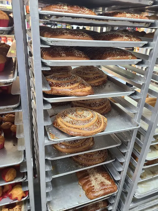 MJP Deli & Grocery Bakery Picture 2