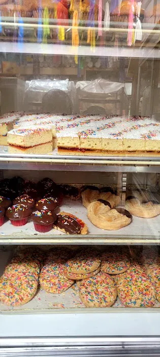 La Nueva Union Bakery Picture 10