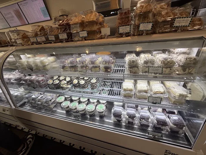 Magnolia Bakery - Rockefeller Center Picture 5