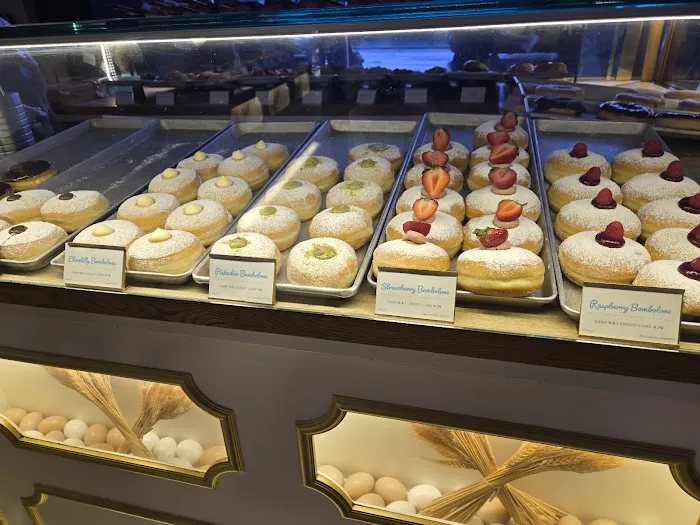 Angelina Bakery Times Square NYC Picture 8