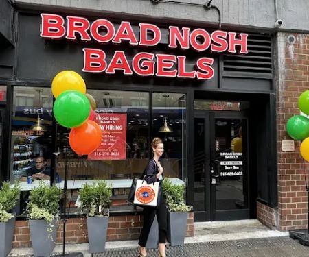 Broad Nosh Bagels Deli & Catering 42nd Street