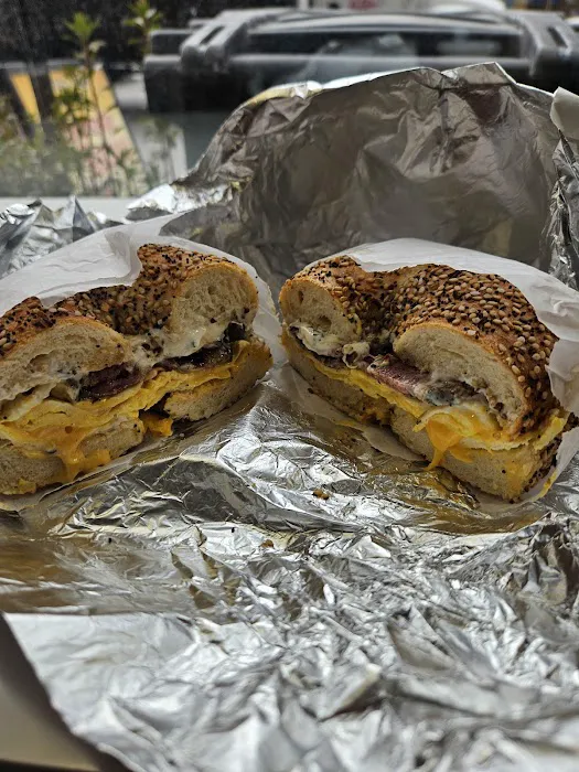 Broad Nosh Bagels Deli & Catering 42nd Street Picture 5