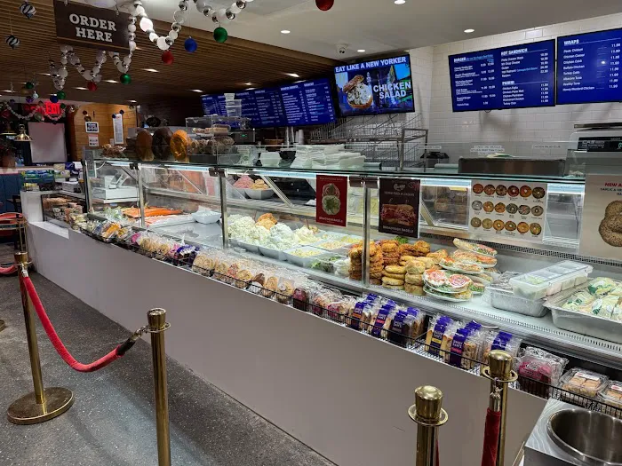 Broad Nosh Bagels Deli & Catering 42nd Street Picture 9