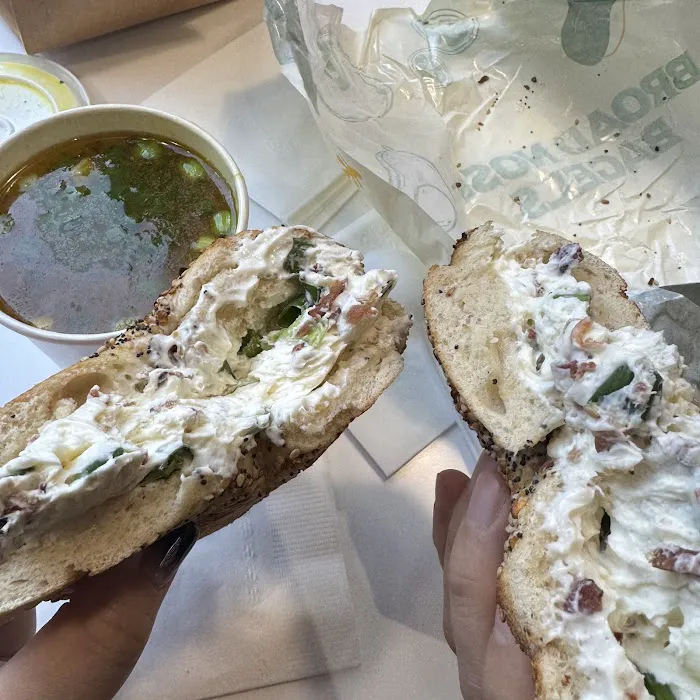 Broad Nosh Bagels Deli & Catering 42nd Street Picture 8