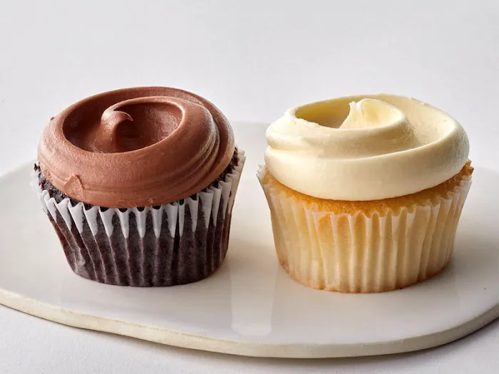 Magnolia Bakery (Bloomingdale's 3rd Ave) - New York, NY Picture 7