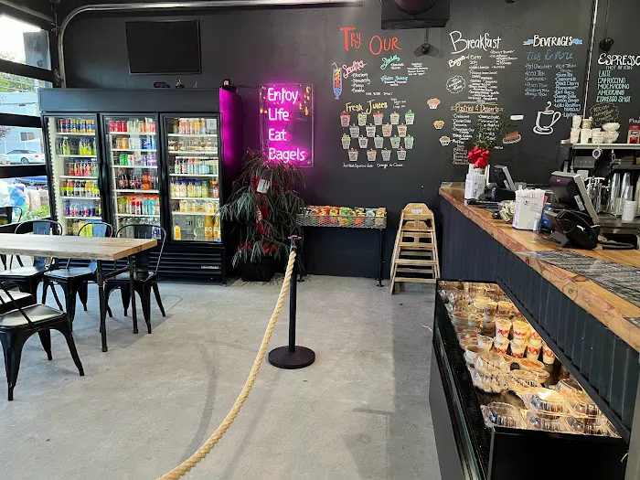 SUNSET BAGELS CAFE Picture 3