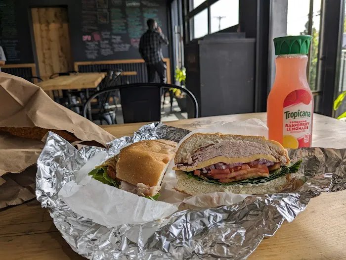 SUNSET BAGELS CAFE Picture 7