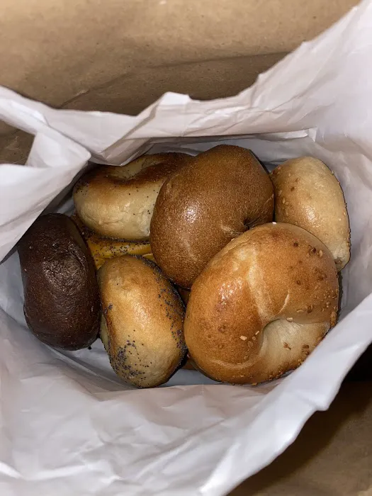 Mill Basin Bagel Cafe Picture 9