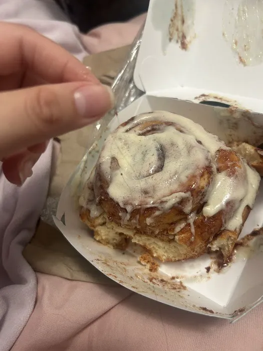 Cinnabon Picture 9