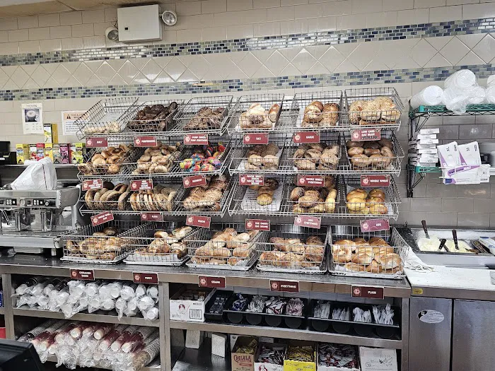 Howard Beach Bagel Cafe Picture 5