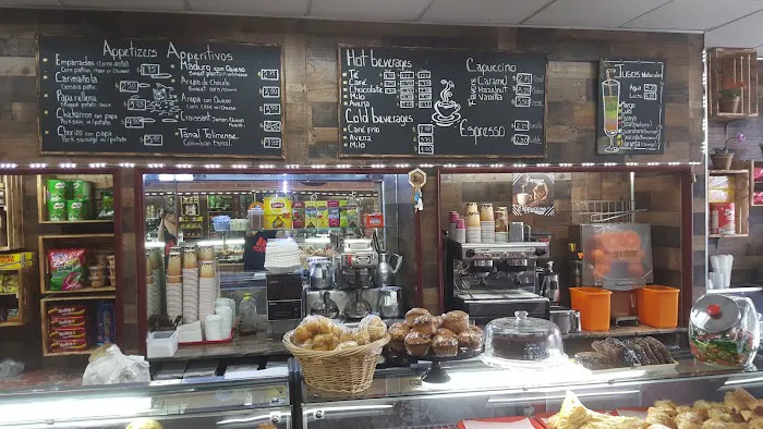 Parceros Bakery & Restaurant Picture 3