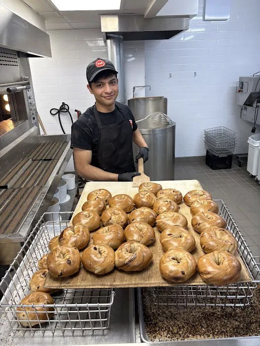 B&B BAGELS Picture 5