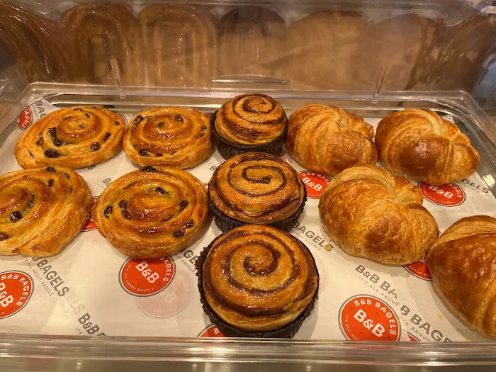 B&B BAGELS Picture 10