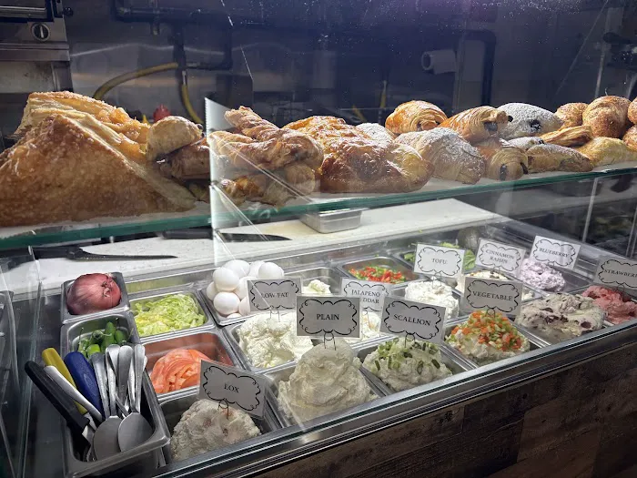 Mimi & Coco bakery bagel store Picture 5