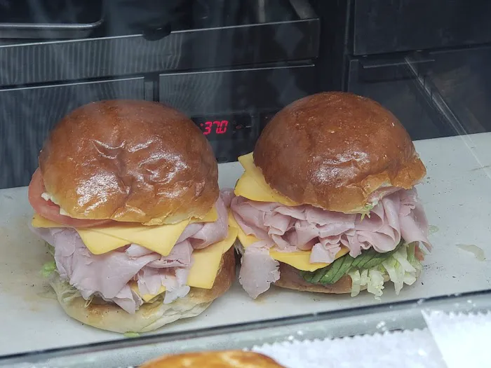 Mimi & Coco bakery bagel store Picture 8