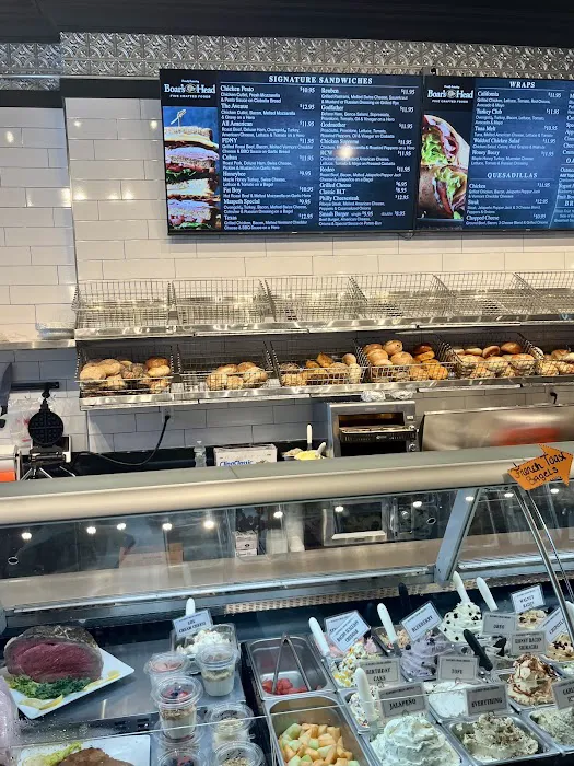 Maspeth Bagels & Sandwich Shop Picture 3