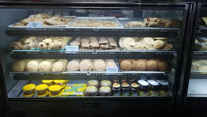 Girasol Bakery Picture 8