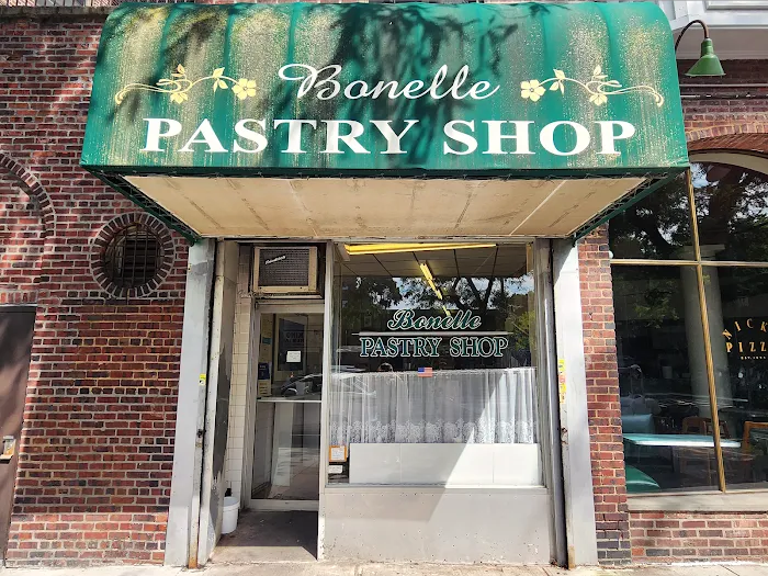 Bonelle Pastry Shop Picture 3