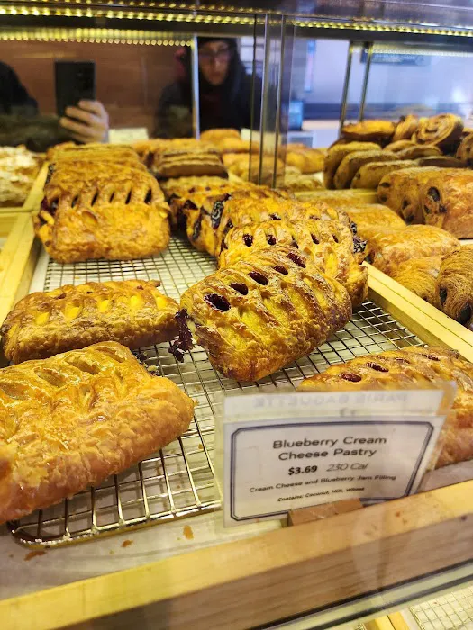 Paris Baguette Picture 1