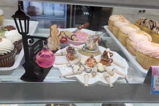 Leidylicious Cakes