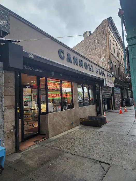 Cannoli Plus Picture 1