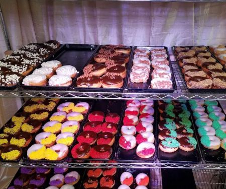 Royal Donuts