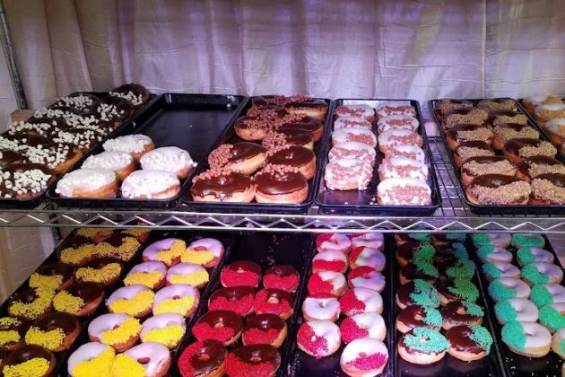 Royal Donuts