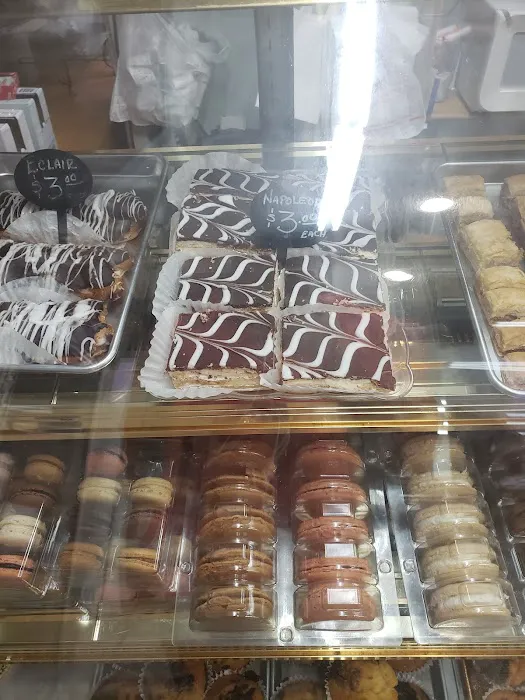 MEIR'S HEIMISHE BAKERY Picture 7