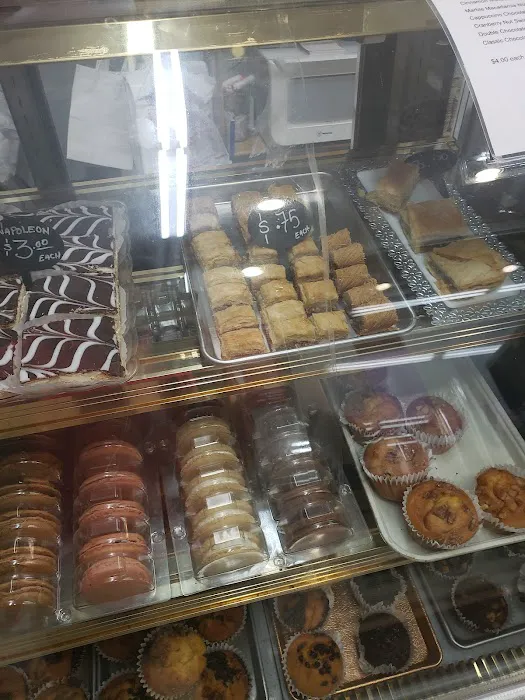 MEIR'S HEIMISHE BAKERY Picture 10