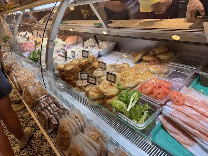 Broad Nosh Bagels Deli & Catering 58th Street Picture 1