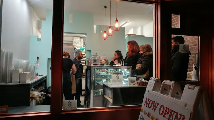 Huascar & Co. Bakeshop Picture 10