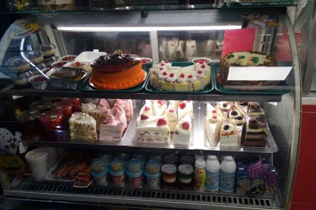 Colombia La Dulce II Bakery