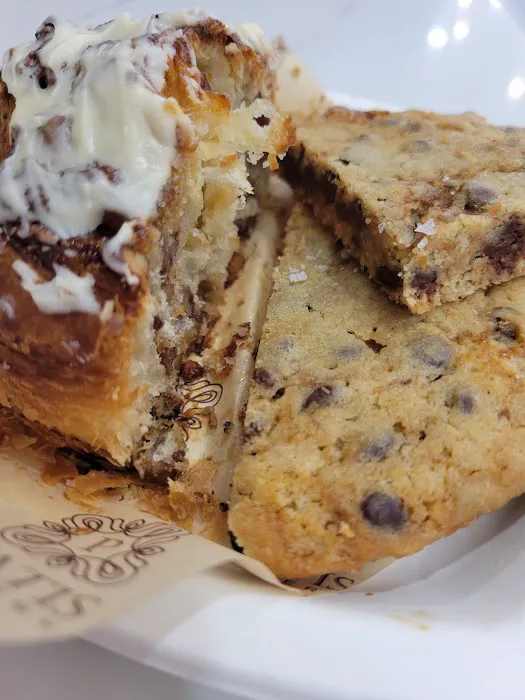 Patis Bakery Picture 10