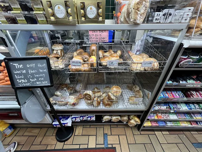 Midwood Hot Bagels Picture 7