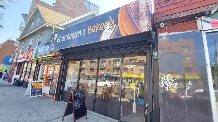 El Artesano Bakery Picture 1