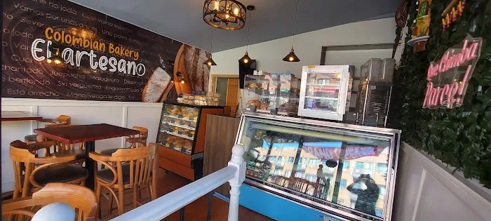 El Artesano Bakery Picture 7