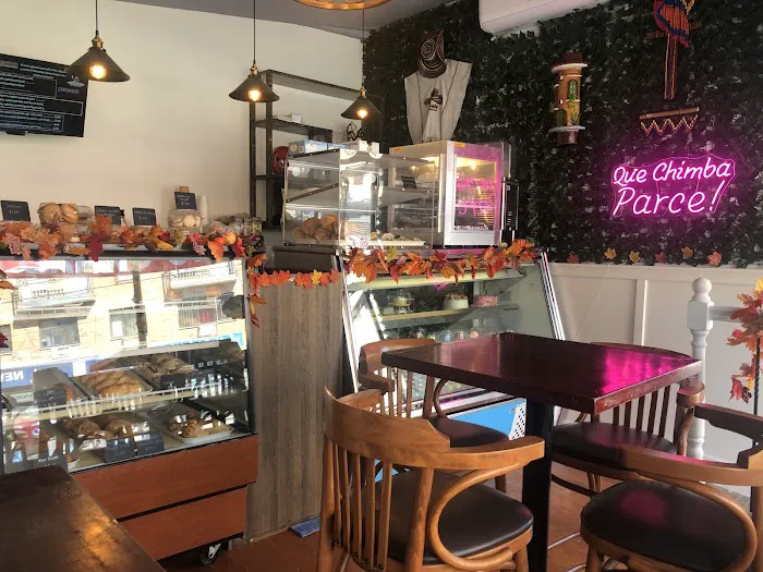 El Artesano Bakery Picture 10