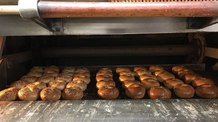 Baker's Dozen Bagels Picture 3