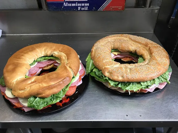 Baker's Dozen Bagels Picture 4