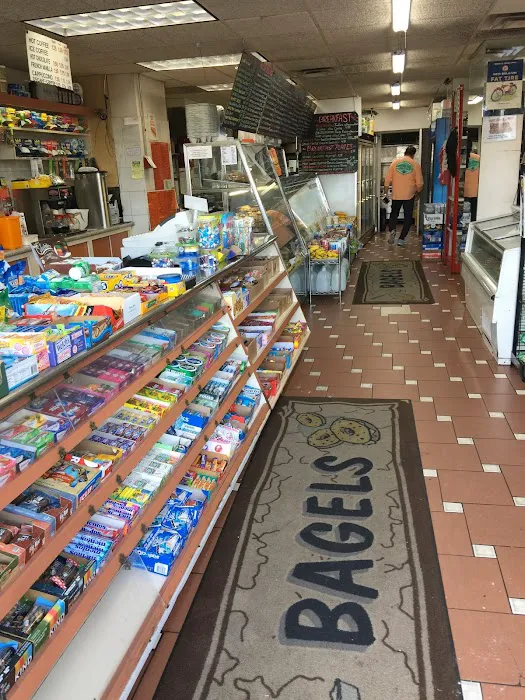 7 Bagels & Deli Picture 1