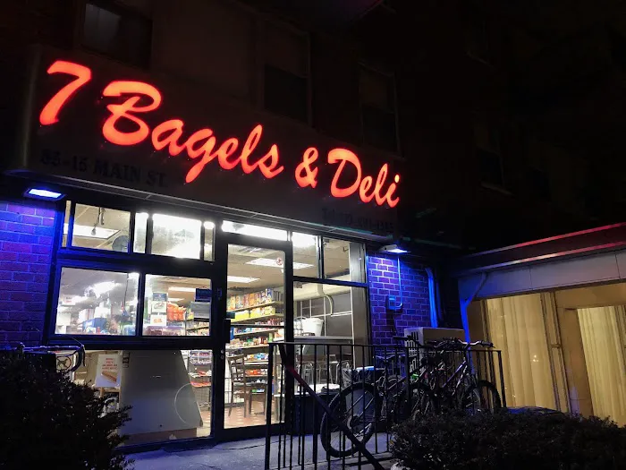 7 Bagels & Deli Picture 7