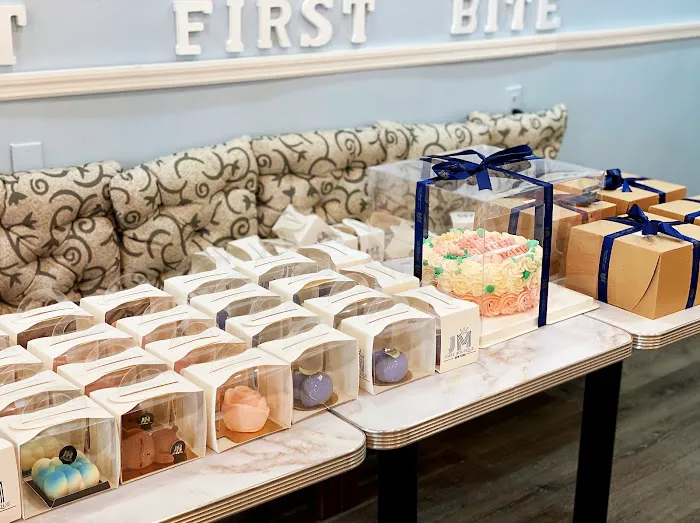JM Cake Boutique Picture 3