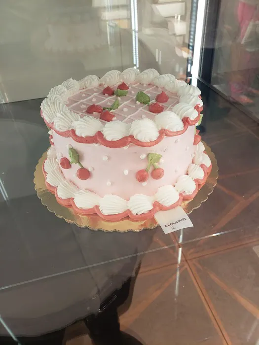 SHLOIMY'S BAKERY Picture 4