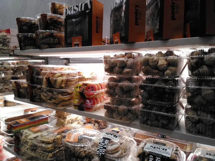 SHLOIMY'S BAKERY Picture 5